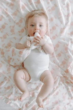Aden + Anais Snuggle Knit Newborn Gift Set - Rosettes