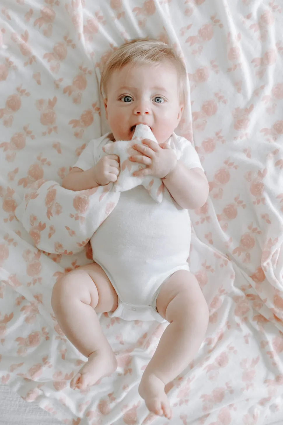 Aden + Anais Snuggle Knit Newborn Gift Set - Rosettes