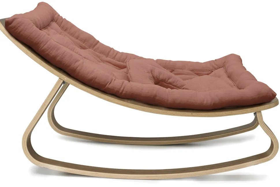 Charlie Crane LEVO Baby Rocker - Walnut / Bois de rose