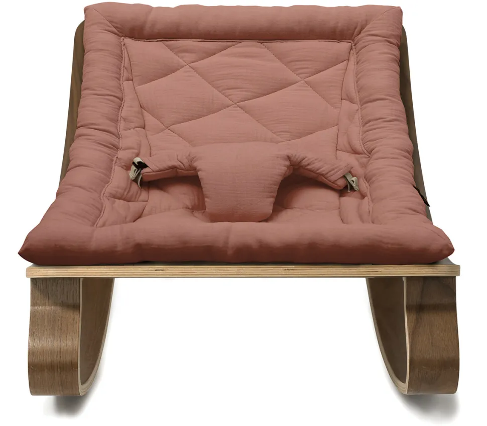 Charlie Crane LEVO Baby Rocker - Walnut / Bois de rose