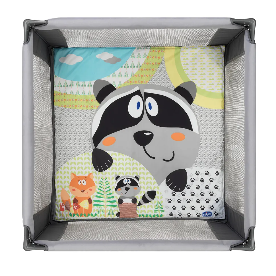 Chicco Tot Quad Portable Square Playpen - Honey Bear
