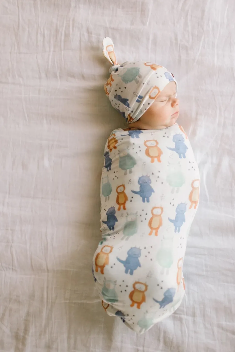Copper Pearl Newborn Top Knot Hat - Max