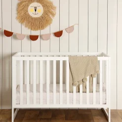 dadada Austin 3-in-1 Convertible Crib - White