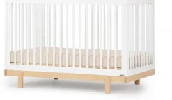 dadada Bliss 4-in-1 Convertible Crib - White / Natural