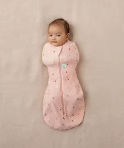 ergoPouch Cocoon Swaddle Sack 1.0 TOG - Daisies, 6-12 Months