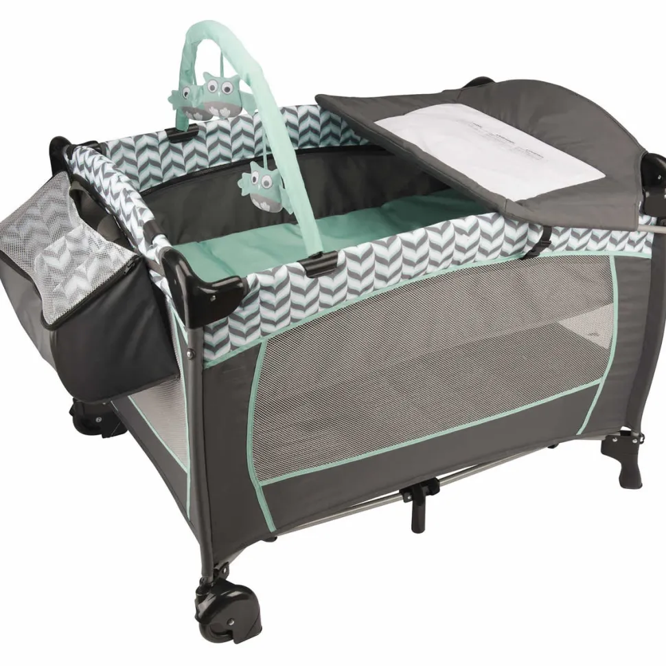Evenflo Portable BabySuite DLX Playard - Spearmint