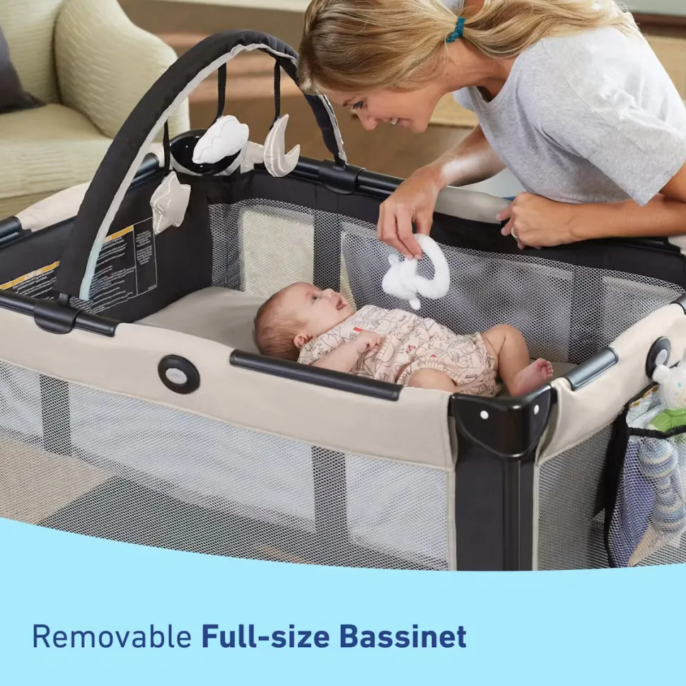 Graco Pack'n'Play On the Go Playard - Kaden