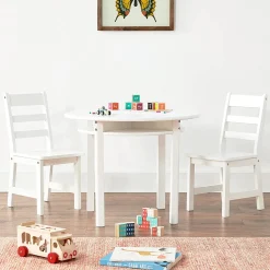 Lipper International Round Table with Shelf and 2 Chairs - White