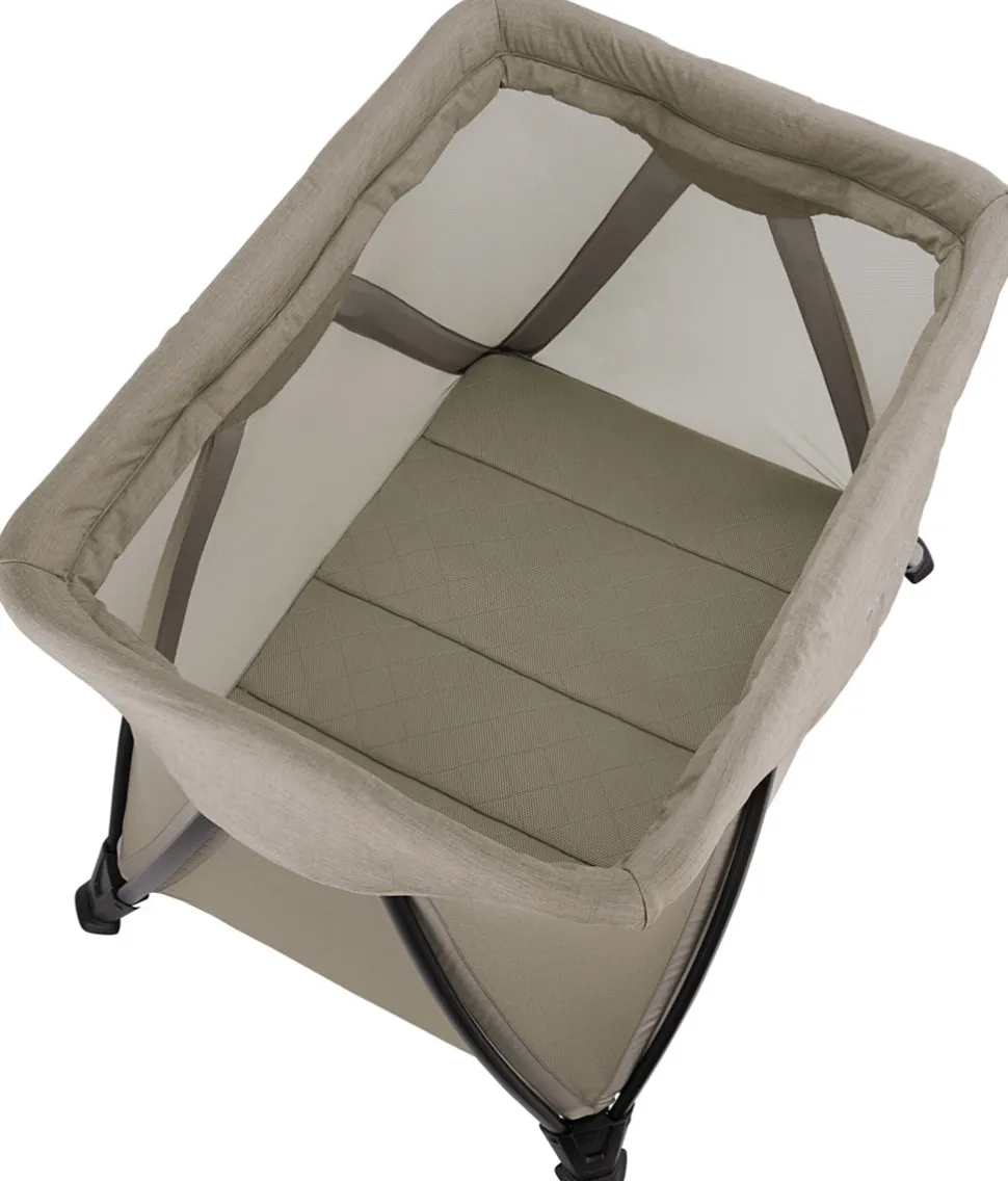 Nuna SENA Aire Playard with Zip-Off Bassinet - Hazelwood