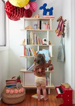 Oeuf Vertical Mini Library - White/Birch