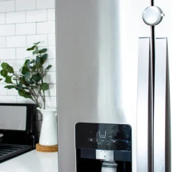 Qdos Adhesive Fridge/Freezer Lock - Chrome