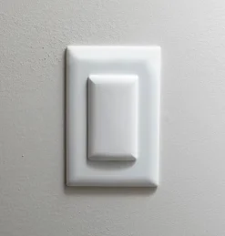 Qdos StayPut Double Outlet Plugs, 6 Pack - White