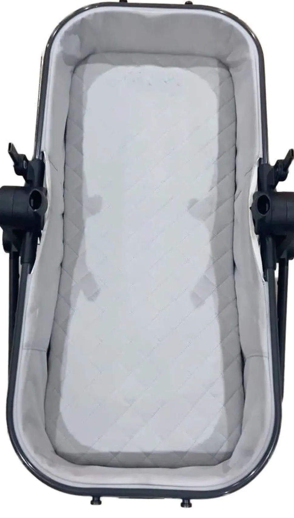 Romp&Roost Hatch Bassinet Mattress and Sheet