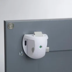 Safety 1st Adhesive Magnetic Lock System - 8 Locks and 2 Keys