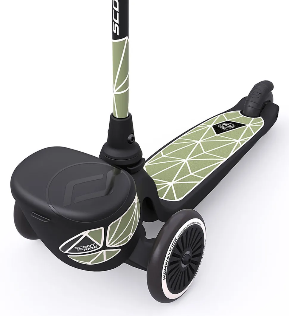 Scoot & Ride Highwaykick 2 Lifestyle Scooter - Green Lines