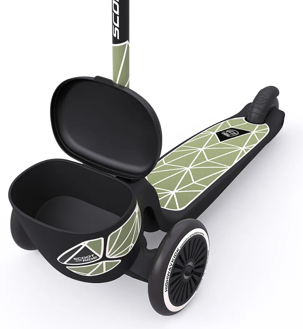 Scoot & Ride Highwaykick 2 Lifestyle Scooter - Green Lines
