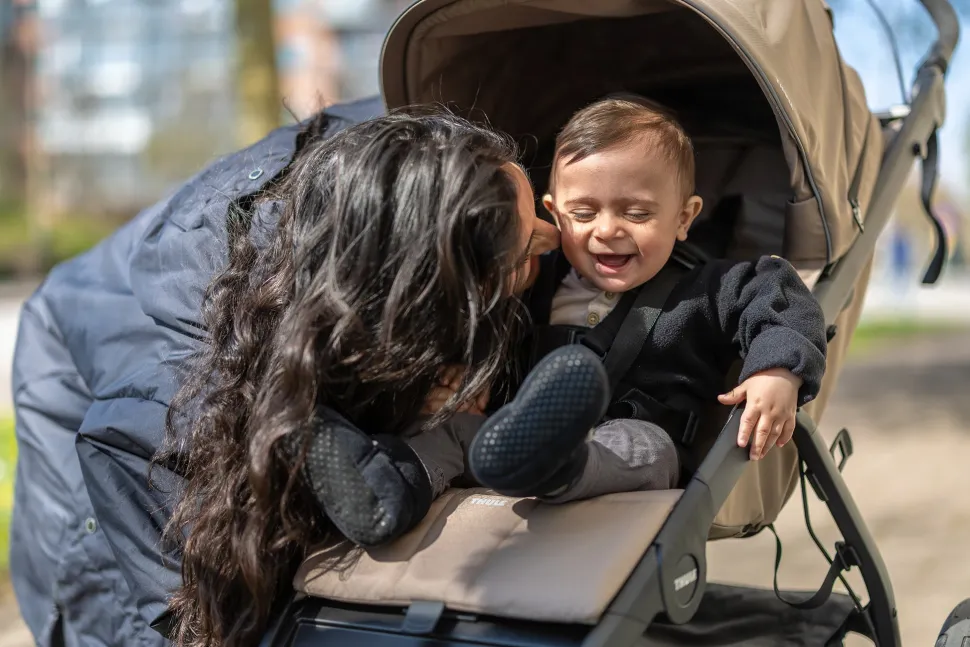 Thule Urban Glide 3 Single Jogging Stroller + Cup Holder + Bassinet Bundle - Tinted Taupe (Brixy Exclusive)