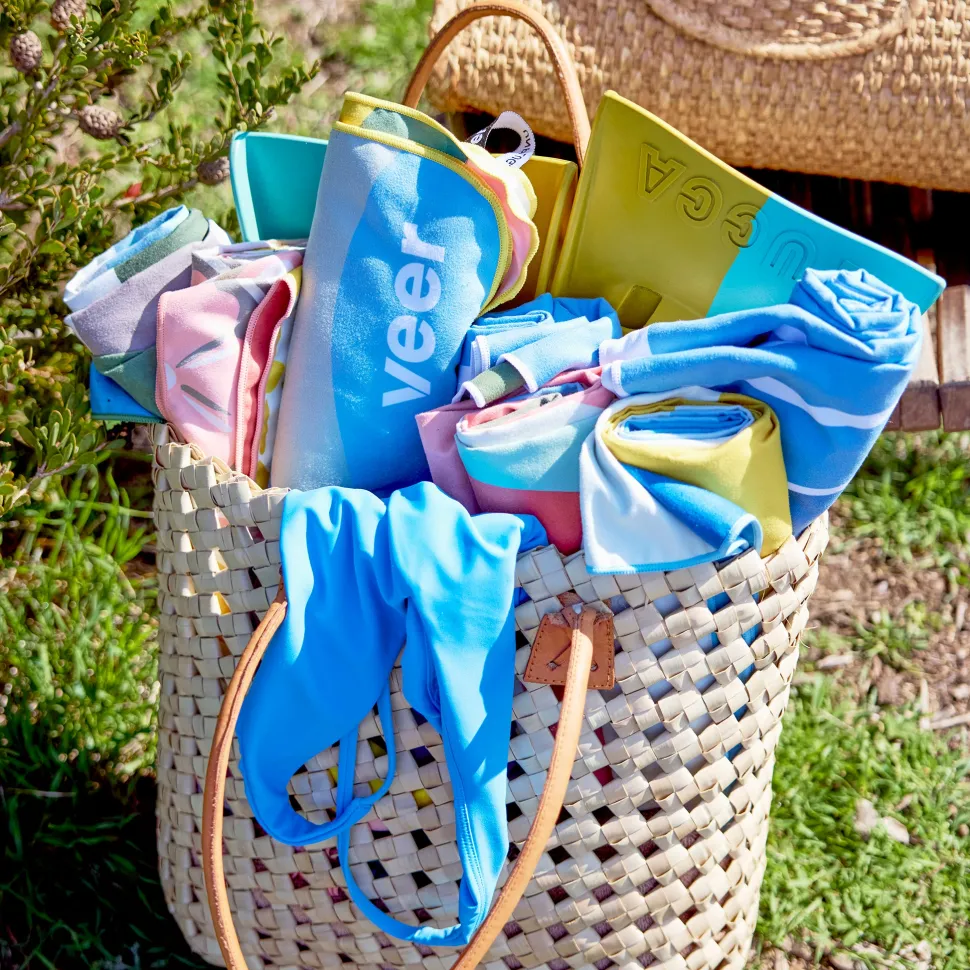 Veer Beach Towel - Ridges